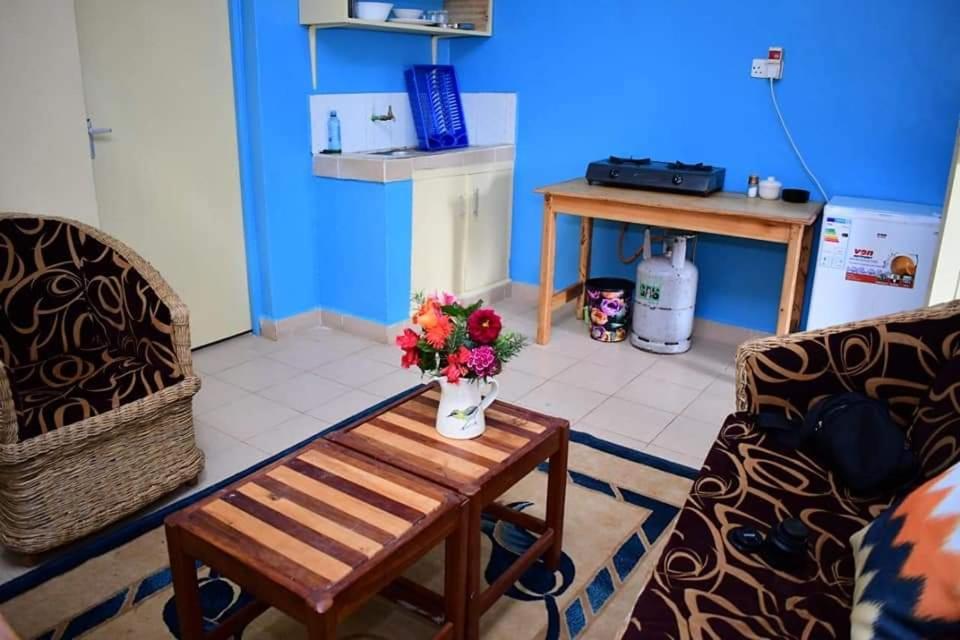 Africana Yard Китале Экстерьер фото