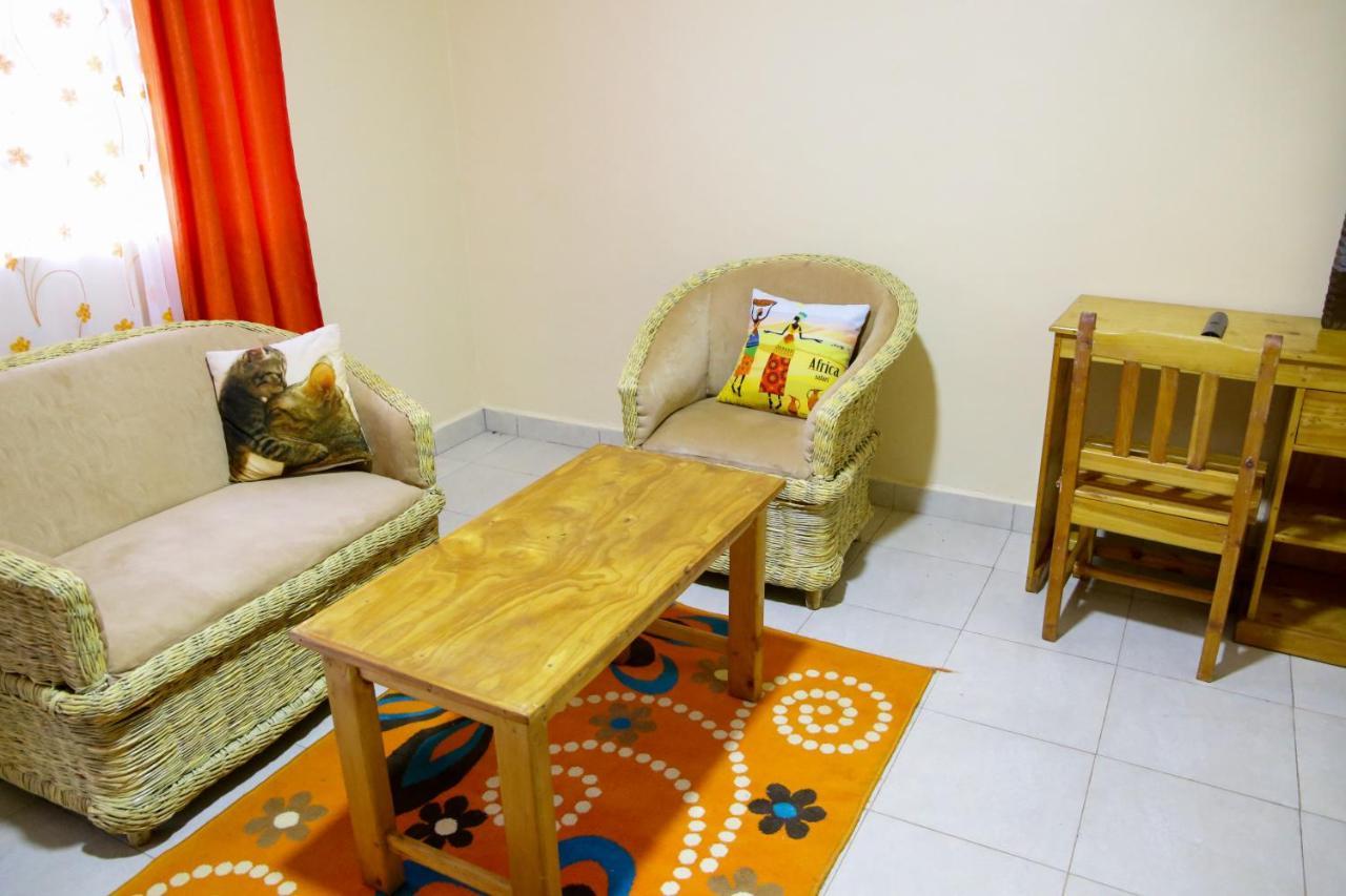 Africana Yard Китале Экстерьер фото